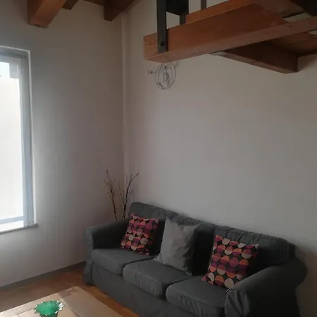 Old View Apartment